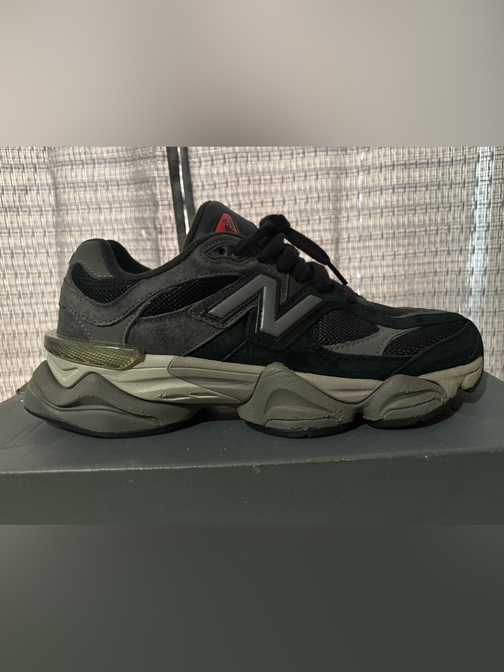 New Balance 9060 Black Gray Sneakers – Heavily Worn – Size (6) - Picture 7 of 10